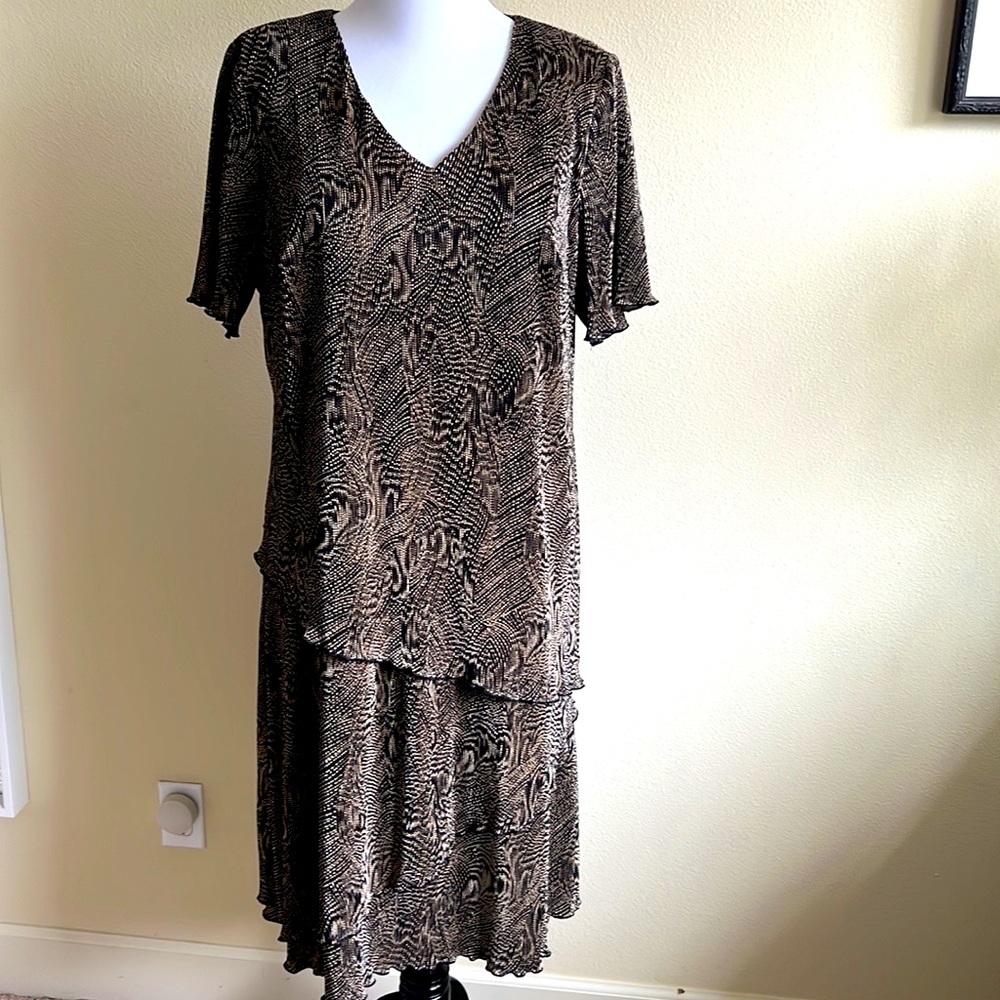 Anna Maxwell designer dress